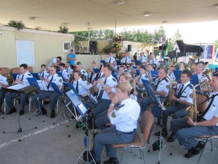 Prireditev ob vstopu Hrvaške v EU na mejnem prehodu Gibina 1